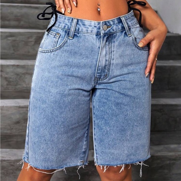 Raw Hem Y2K Knee-Length Jean Bermuda Shorts - Picture 5 of 7